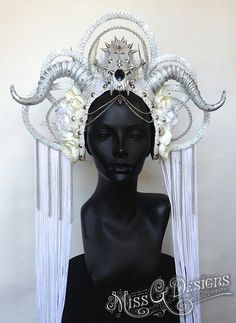 . . . Pola Rok, Feather Headdress, Ice Queen, 가을 패션, Fantasy Fashion, Titanic, Costume Design