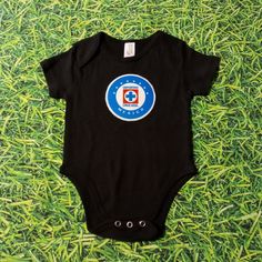 Club Cruz Azul Cotton Onesie Casual Short Sleeve Onesie, Black Short Sleeve Onesie For Summer, Fitted Casual Onesie For Playtime, Casual Fitted Onesie For Playtime, Black Short Sleeve T-shirt For Play, Black Short Sleeve Onesie For Playwear, Unisex Black Cotton Onesie, Black Summer Onesie For Playtime, Black Cotton Onesie For Playwear