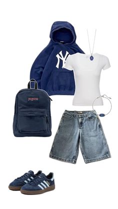 Navy Outfit, Shoes Outfit Fashion, Baggy Style, Outfit Look, Tracksuit Women, 2000s Fashion, Casual Style Outfits, Fashion Inspo Outfits