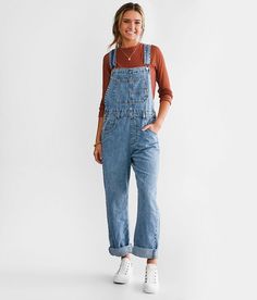 Free People Ziggy Denim Cuffed Overalls - Blue Large, Women's Powderblue 100% Cotton (Non-Stretch) - Rigid denim holds its shape and fades beautifully over time these overalls will be your go to for years to come. Finding the perfect size in these fits is all about your preference. For a bigger looser look you may want to size up or for a more fitted look order true to size. Relaxed fit overalls Faux fly Rise measures 11 1/2 Inseam measures 24 cuffed 29 uncuffed 15 bottom opening Adjustable stra Casual Washed Blue Overalls At Cheap Price, Cheap Non-stretch Dark Wash Overalls, Cheap Denim Overalls For Women, Cheap Cute Overalls, Denim Overalls Boots, Jean Overalls Women, Women’s Overalls, Denim Overalls Outfit Summer, Womens Overalls Outfits