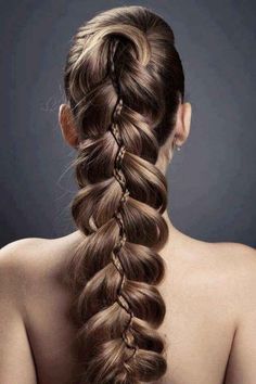 You must have hired an engineer (or 12). | 35 Mind-Bogglingly Complicated Braids That Are A Feat Of Human Ingenuity Beautiful Braids, Long Brown Hair, Great Hair, Gorgeous Hair, Hair Designs, Hair Hacks