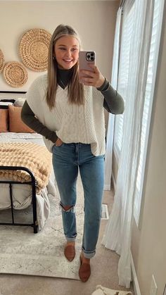 Fall Casual Mom Outfits, Fall Market Outfit Ideas, Fall Outfits Teachers Business Casual, Cute Outfits Business Casual, Teacher Outfit Essentials, Tank Sweater Outfit, Sweatshirt Work Outfit Ideas, Work Picture Day Outfit, Babysitting Outfit Winter