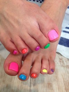 Rainbow Toe Nails, Modern Nails, Pink Nail Polish, Hot Nails, Skirt Mini