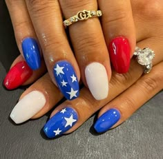 Independence Day Nails, Red White And Blue Nails, White And Blue Nails, Beach Nails Art, Patriotic Nails Design, Firework Nails, 2023 Beach, Patriotic Nails, Usa Nails