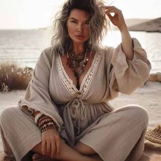 Boho Queens / Inspiration | Sand & Lava Boho Plus Size Outfits, Bohemian Outfits, Jumpsuit Plus Size, Boho Plus Size, Beach Bohemian