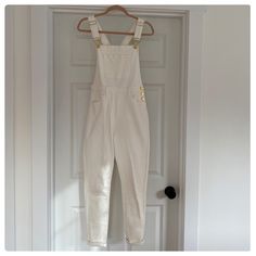 These Are The Comfiest Overalls. They Look Reall Flattering On And Hug The Body In A Very Flattering Way. Only Worn Once And In Perfect Condition. We Wore What, Denim Overalls, We Wear, Who What Wear, The Body, Pant Jumpsuit, Jumpsuit Romper, Overalls, Color White