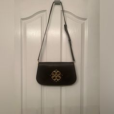 Tory Burch Small Miller Leather Shoulder Bag Tory Burch Fleming Convertible Shoulder Bag, Leather Crossbody Bag Tory Burch, Black Crossbody Bag Tory Burch, Tory Burch Crossbody Bag, Tory Burch Bag, Leather Shoulder Bag, Tory Burch, Bag Lady, Shoulder Bag