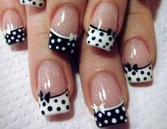 Square Nail Designs Black And White, Poke Dot Nail, Clear Nails With Polka Dots, Polk A Dot Nails, Paris Nail Designs, Black And White Polka Dot Nails, Simple Nail Art For Short Nails, Pokadot Nails Acrylic, Polkadot Nailart