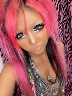 - gyaru makeup style - Mamba Gyaru Makeup, Manba Gyaru Makeup, Yamamba Gyaru, Gyaru Mamba, Mamba Gyaru, Scene Gyaru, Makeup Tutorials Step By Step, Ganguro Gyaru, Manba Gyaru