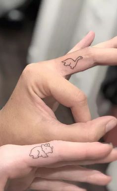 60 Awesome Best Friend Tattoos to Honor Your Relationship - Meanings, Ideas and Designs |   couple tattoos deer Someday Tattoo, Tattoo For Couples, Body Doodles, Dino Tattoo, Matching Bff Tattoos, Kids Henna, Matching Friend Tattoos, Tato Minimal, Tattoo Placements