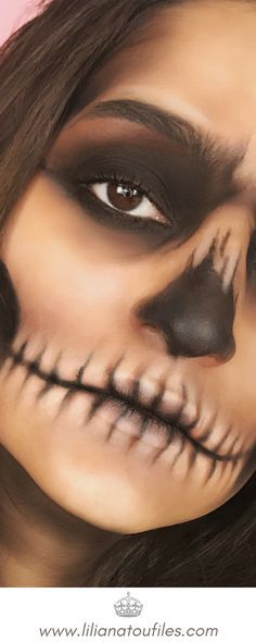 Easy Hellowin Makeup, Skeleton Women Makeup, Skeleton Teeth Makeup, Skull Teeth Makeup, Easy Halloween Makeup Scary, Womens Skeleton Makeup, Skull Face Makeup Easy, Easy Scary Makeup, Skull Makeup Easy