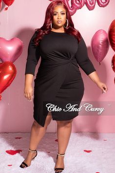 Dress For Big Size Woman, Plus Size Birthday Outfits, Curvy Women Dresses, Meeting Outfit, Semi Formal Outfits, Hourglass Dress, Chic And Curvy, Plus Size Party Dresses, Bodycon Dress With Sleeves