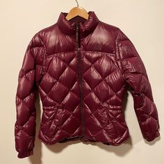 Women’s North Face Tamba Kosi Puffer Large Dark Red 600 Insulation Waist Cinch Two Front, One Inside Pocket Warm And Lightweight Red The North Face Puffer, North Face Puffer Jacket, Coats Women, The North Face Jackets, North Face Jackets, North Face Women, North Face Jacket, Cinched Waist, Puffer Jacket