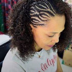 Braiding Cornrows, Pelo Afro, Beautiful Braids, Penteado Cabelo Curto, Cornrow Hairstyles, African Braids Hairstyles, American Woman, Box Braids Hairstyles, Braids For Black Hair