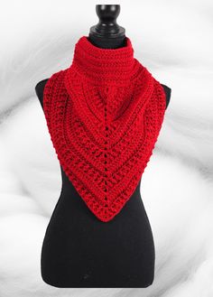 This beautifully crafted crochet cowl is the perfect accessory for any wardrobe, offering both warmth and style. Made from high-quality yarn, it features a soft, cozy texture that feels great against the skin. Its versatile design allows for easy pairing with various outfits, making it an essential piece for chilly days. Custom Color Order Available, ask for more details. Scarf Handmade, Shawl Crochet, Scarf Neck, Cowl Scarf, Crochet Crop, Scarf Poncho, Crochet Cowl, Crochet Crop Top, Shawl Scarf