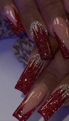 Jelly Winter Nails, Xv Nails Red, Red Nails With Glitter Design, Maroon And Gold Christmas Nails, Dark Red And Gold Nails Acrylic, Red Glitter Acrylics, Sparkle Red Christmas Nails, Birthday Nails Inspiration Red, Birthday And Christmas Nails