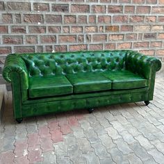 87" Sofa Normal Cushions | Polo Green Chesterfield Leather Sofa with Normal Cushions (PG-3C) by Rising Tide Design Co. Green Leather Couch, Green Chesterfield, Chesterfield Leather Sofa, Masculine Living Rooms, Chesterfield Furniture, Luxury Sofa Design, Green Armchair, Rising Tide, Leather Chesterfield Sofa