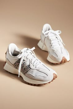 Stylish Tennis Shoes, Cute Sneakers For Women, Dressy Sneakers, Comfortable Women's Shoes, New Balance 327, Athletic Gear, Dreadlock Hairstyles, Swag Shoes