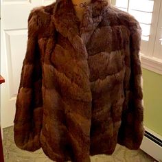 Beautiful Brown Fur Coat In Great Used Condition. It Does Not Have A Size Or Brand Label Inside. I Am Size Medium And It Fits Me Well. I Just Don’t Get Dressed Up Enough To Use It! So Soft And Pretty. From Smoke And Pet Home. I Accept Reasonable Offers! Brown Fur Coat, Brown Fur, Brand Label, Pet Home, Just Don, Get Dressed, Fur Coat, Jackets For Women, Dress Up