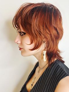 he Cub Cut is a modern take on the iconic sexy silhouettes that once graced the heads of fashion icons like Jane Birkin and Jean Shrimpton in the 60s. Heavy Fringe, Jean Shrimpton, Get Glam, Straighten Iron, Inspired Aesthetic, Head And Heart, Jane Birkin, Fashion Icons