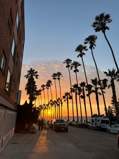 California San Diego sunset Pigment San Diego, San Diego Boardwalk, Downtown San Diego Photoshoot, Downtown San Diego Aesthetic, Sam Diego, Sand Diego, San Diego Luxury, San Diego Style, California Sandiego