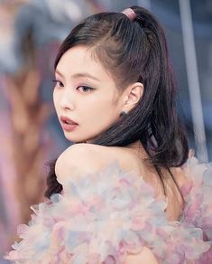 Kids Short Haircuts, Egyptian Hairstyles, Middle Hair, Ballroom Hair, Candy Girl, Jennie Kim Blackpink, Blackpink Fashion, Blackpink Jennie, Womens Haircuts