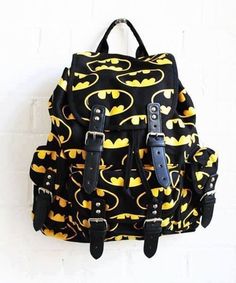 Batman Backpack. c: Scene, batman, emo, ScEMO. Batman Backpack, Batman Outfits, I Am Batman, Haikou, Im Batman, Lego Batman, Valentino Rockstud, Kinds Of Shoes, Old Hollywood Glamour