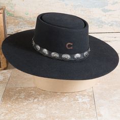 Charlie 1 Horse Black High Desert Hat Greeley Hat Works, Charlie 1 Horse Hat, Western Cowboy Hats, Older Women Fashion, High Desert, Women Fashion Edgy, Classy Style, Western Hats, Cowgirl Outfits