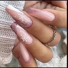 Snowflake Nails, Her Nails, New Year's Nails, Xmas Nails, Fancy Nails, Christmas Nail, Manicure E Pedicure, Artificial Nails, Holiday Nails