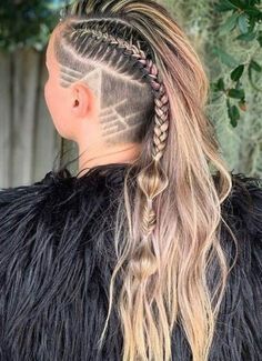 Simple Viking Hairstyles Women, Viking Hairstyles Women, Viking Hairstyles Female, Viking Haircut, Viking Hairstyles, Undercut Long Hair, Viking Braids, Shaved Hair Designs, Viking Hair