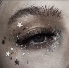 Twinkle Toes, Eye Makeup Designs, Creative Eye Makeup, Aesthetic Eyes, Creative Eye, Eye Makeup Art, Fantasy Makeup, Makeup Designs, Prom Makeup