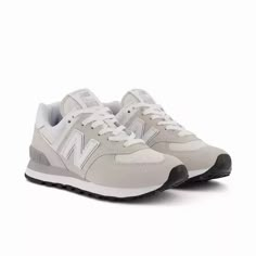 New Balance 574 "Nimbus Cloud/White" Women's Shoe in NATURAL Nimbus Cloud, Sneaker New Balance, Zapatillas New Balance, Stile Casual Chic, New Balance Style, Logo New, New Balance 574, Shoe Inspo, New Balance Men