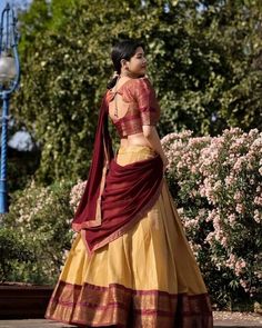 Half Saare Blouse Design, Silk Half Saree Blouse Designs, Silk Saree Lehenga Designs, Half Saree Ideas, Kanchipuram Lehenga, South Indian Lehenga, Traditional Half Saree Designs, Fashion Lehenga, Zip Stitching