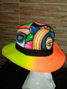 decorative hat Diy Shorts, Berets Cap, Diy Hat, Painted Clothes, Tropical Art, Cowgirl Hats, Shoe Art, Mexican Art