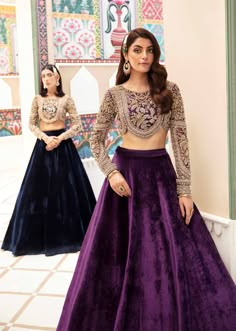 Lehenga Velvet, Kanwal Malik, Velvet Lehenga, Pakistani Designer Clothes, Organza Lehenga, Velvet Dress Designs, Lehenga Fabric