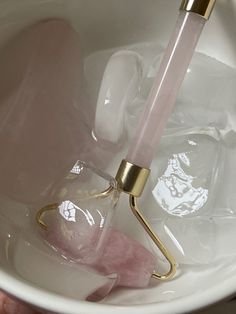 Clean Lifestyle, Pink Aura, Face Roller, Jade Roller, Gua Sha, Glass Skin, Clean Girl, Skin Care Tools, Beauty Secrets