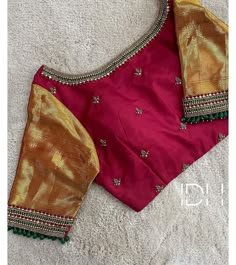 Exclusive Blouse Designs, Green Blouse Designs, Mirror Work Blouse Design, Latest Bridal Blouse Designs, Boat Neck Blouse Design, Blouse Designs Catalogue, Maggam Work Designs, Aari Blouse, Traditional Blouse Designs