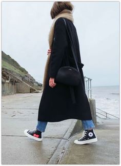 Minimalist Moda, October Fashion, Maxi Coat, Looks Street Style, Coat Outfits, Mode Inspo, 가을 패션, Mode Vintage, Looks Style