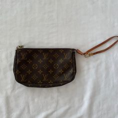 Shoulder Strap Included. Exterior Is In Very Good Condition - No Cracks Or Scratches Interior Has Some Discoloration On The Lining (See Picture) Strap Has Been Worn (See Pictures Or Ask For More) 9.5" Wide And 5" Tall Please Ask Questions Here As No Returns Will Be Accepted. Thank You For Understanding. Louis Vuitton Wristlet, Louis Vuitton Clutch Bag, Louis Vuitton Mini Pochette, Louis Vuitton Pouch, Pochette Accessories, Louis Vuitton Multicolor, Louis Vuitton Clutch, Louis Vuitton Limited Edition, Rosé Brown