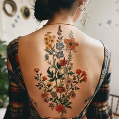 Spine Tattoos For Women Tattoo Art Collection Bella Donna Tattoo, Botanical Leg Tattoo, Unique Chest Tattoo Female, Floral Back Tattoos, Hip Tattoos Women, Spine Tattoos For Women, Spine Tattoos, Hip Tattoo, Nature Tattoos