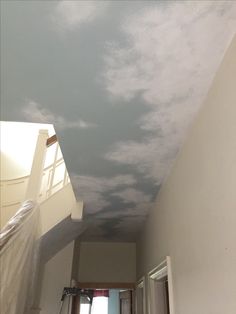 Blue Sky Ceiling, Sky Painting Ceiling, Ceiling Sky Painting, Sky Painted Ceiling Bedrooms, Cloud Ceiling, Sky Ceiling, Sunday School Rooms, Diy Clouds, Ceiling Painting