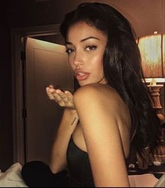 Golden Brunette, Cindy Kimberly, Foto Ideas Instagram, Instagrammer, 가을 패션, Star Girl, Pretty Makeup, Smokey Eye, Dark Hair