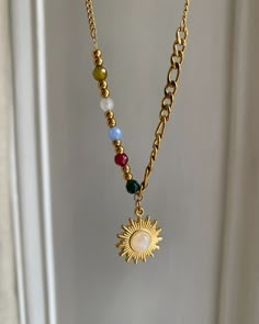 Aya Necklace – Manjaras Cute Aesthetic Necklace, Beaded Gold Necklace, Gold Necklace Stack, Etsy Necklace, Colourful Accessories, Dope Jewelry Accessories, Sun Charm, Sun Necklace, Sun Design