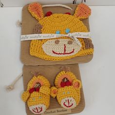 there are two crocheted items that look like animals