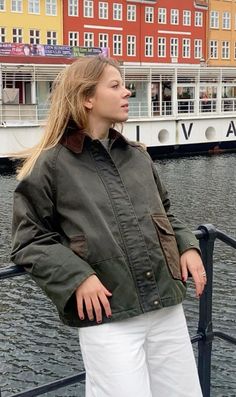 Barbour Jacket Aesthetic, Wax Jacket Outfit Womens, Blundstones Outfit, Barbour Jacket Women Outfit, Barbour Jacket Outfit, Barbour Jacket Women, Barbour Style, Jacket Outfit Women