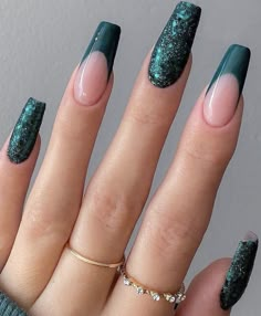 Emerald Nails, Green Acrylic Nails, Teal Nails, Dark Green Nails, Green Nail Designs, Nails 2022, Her Nails, Nails Prom, White Nail