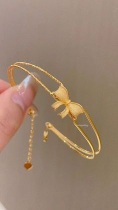 Golden Breslet, Golden Bangles Design, Breslet Jewelry Gold, Gold Design Jewellery, Bracelet Ideas Gold, Bangles Jewelry Designs Gold, Gold Bracelet Design, Adjustable Gold Bracelet, Bangle Bracelets Gold