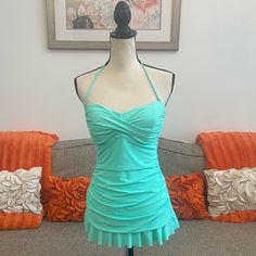 Nwot Reaction Kenneth Cole, Sweetheart Neckline, Attached Slight Padding, Removable Strap, Ruched Thru The Body, Skirted One Piece Swim Dress. Size 6. Beautiful Seafoam/Aqua Green/Blue Shade. 82% Nylon 18% Elastane. Comes From A Smoke And Pet Free Home. Transforming Clothes, Thrift Ideas, Trashy Outfits, Fabulous Outfits, Mermaid Outfit, Clothing Shopping, Skirted Swimsuit, Suki Waterhouse, Blue Summer Dresses