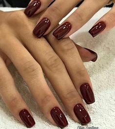 Natural Classy Nails, Machiaj Smokey Eyes, Paznokcie Hello Kitty, Makeup Help, Soft Nails, Nature Tattoos, Minimalist Nails