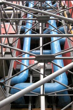 the pipes are connected to each other by metal bars